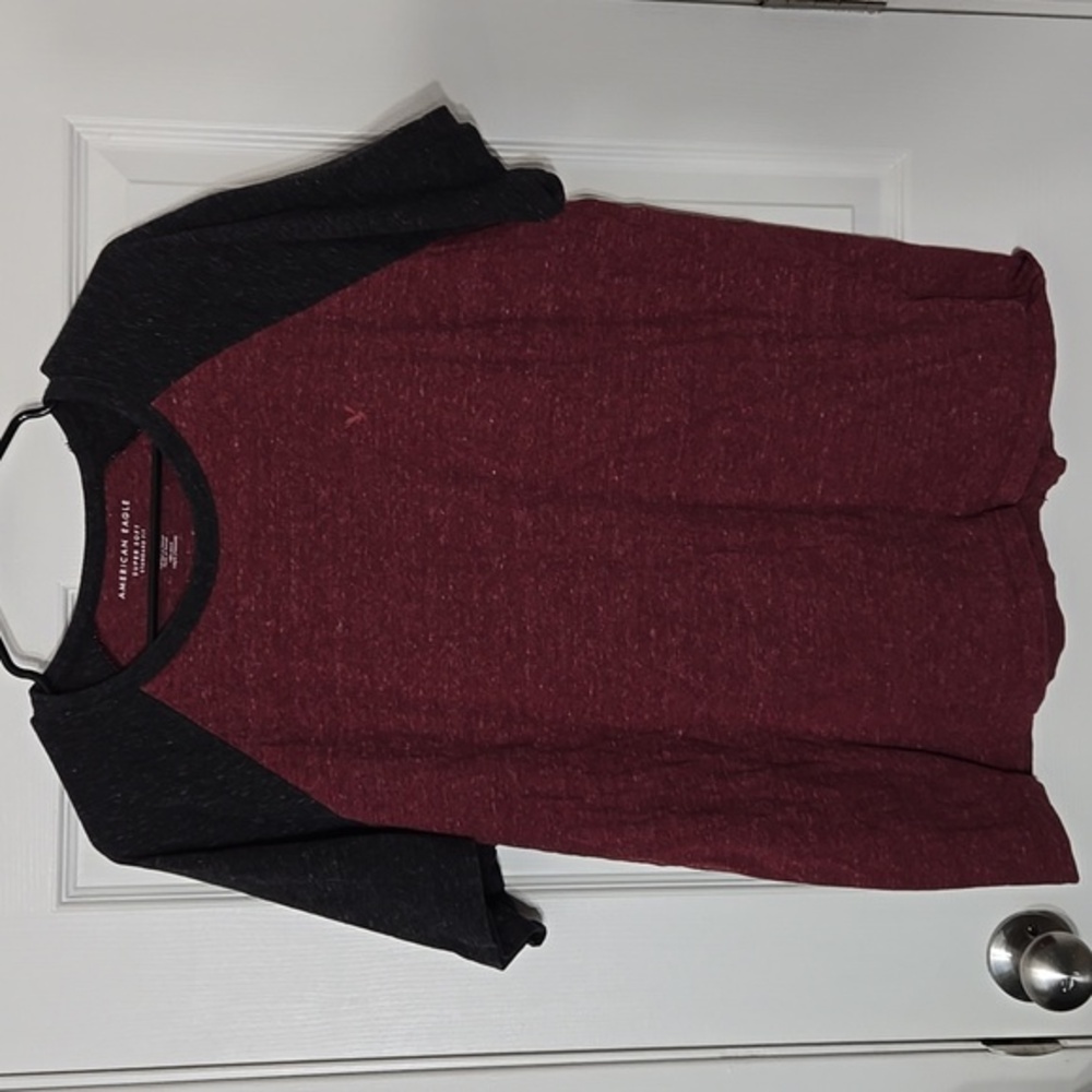 American Eagle Super Soft T-shirt - Picture 1 of 3